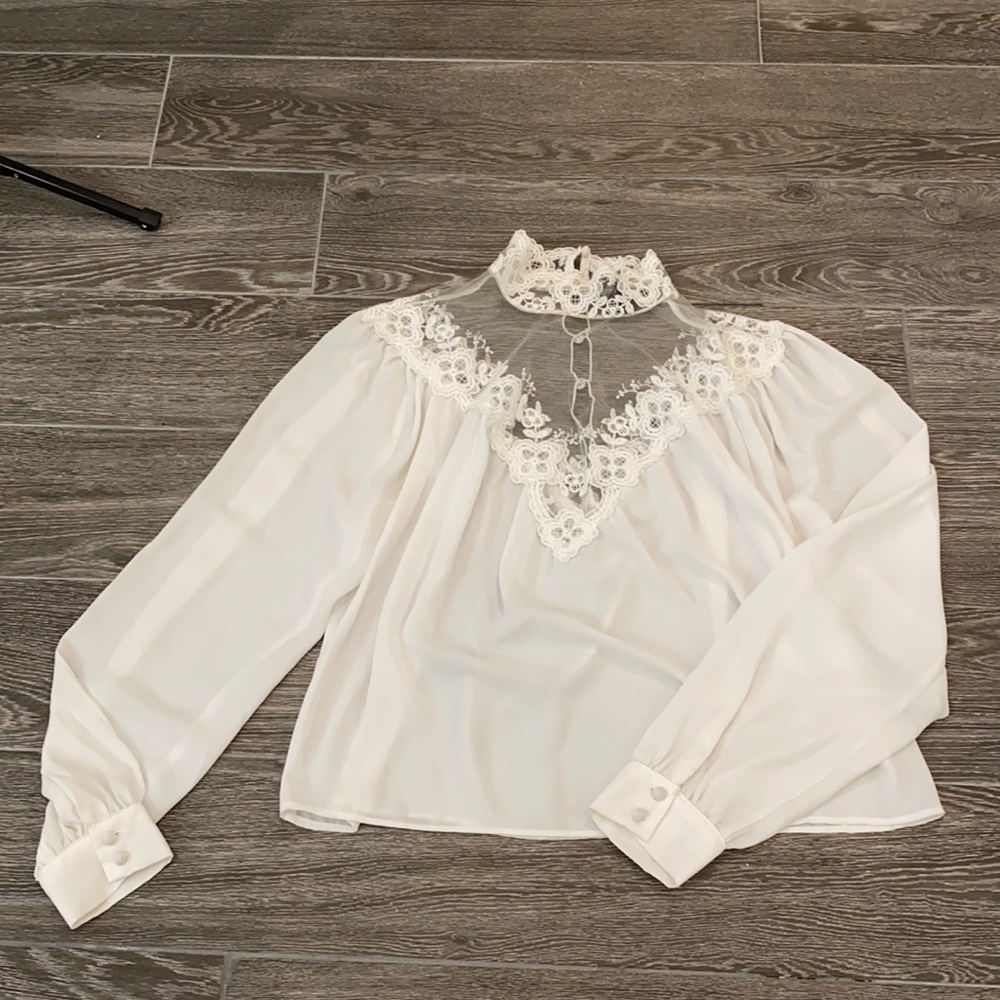 Lacey beautiful blouse